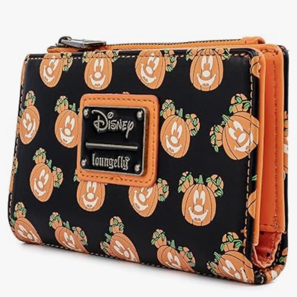 *NEW* DISNEY LOUNGEFLY GLOW IN THE DARK HALLOWEEN PUMPKIN WALLET - Picture 2 of 7